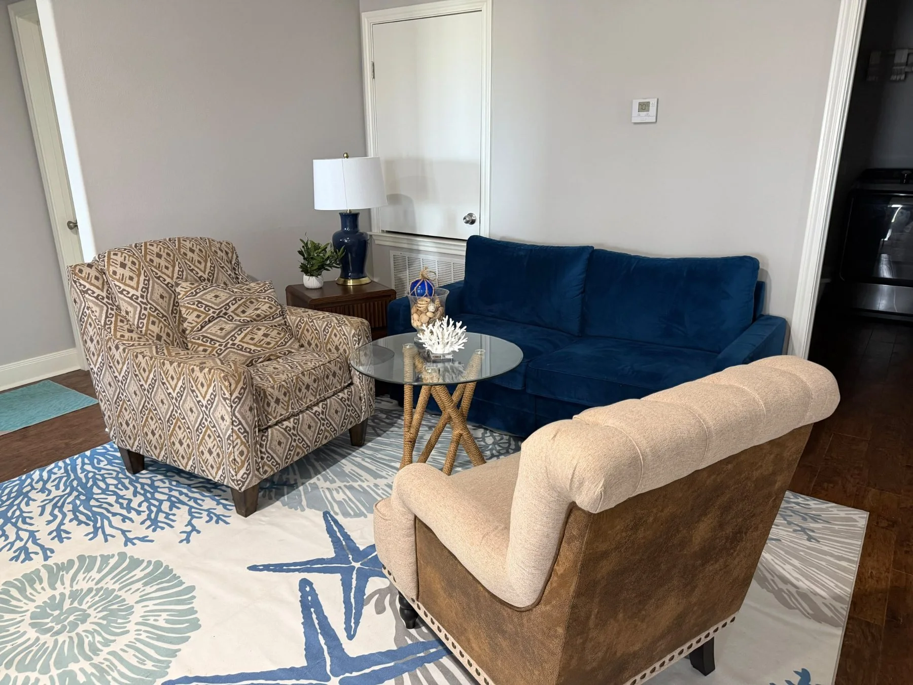Upstairs sitting area at Ace in the Hole Lodge