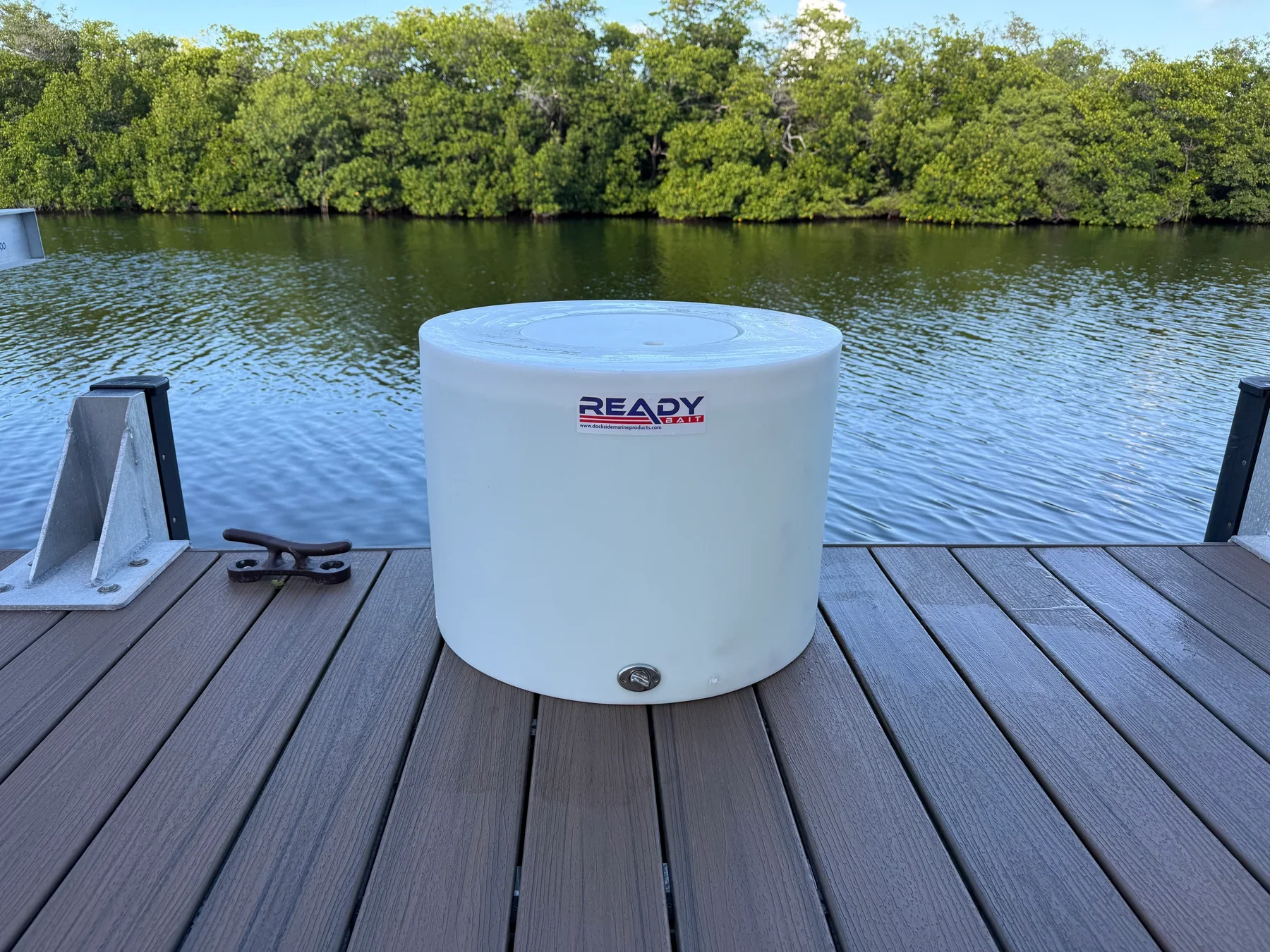 Ready Bait live-bait maintainer planned for the lodge dock
